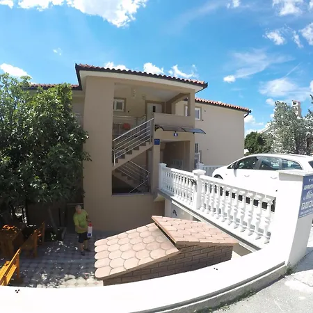 Nada Apartment
