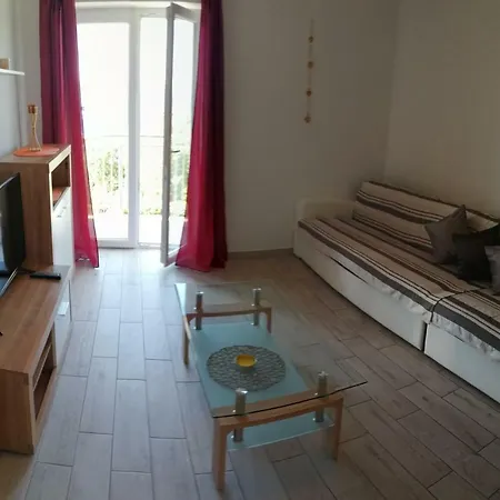 Nada Apartment *